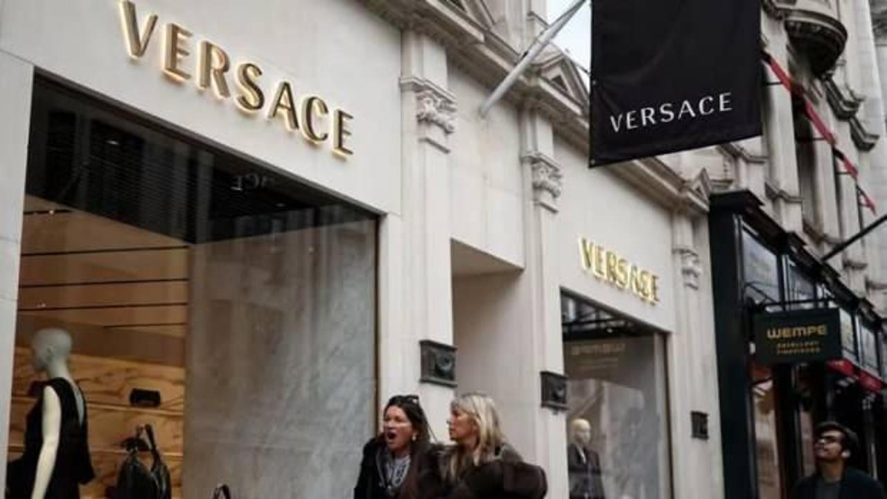 Prada, Versace'yi satın almak üzere anlaştı