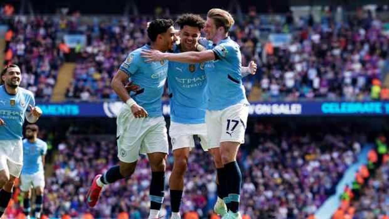 Premier Lig'de 7 gollü maç! Manchester City geri döndü