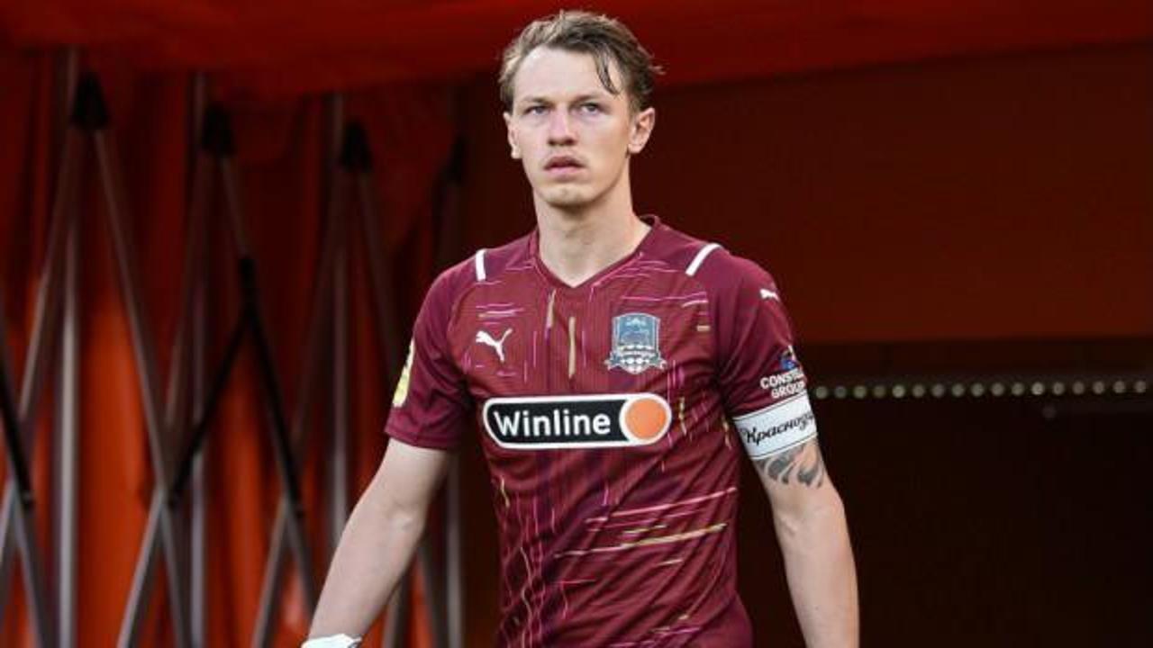 PSG, Rus kaleci Matvey Safonov'u transfer etti