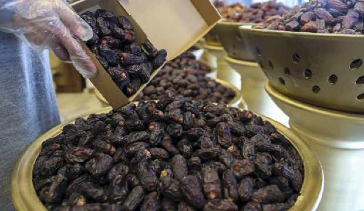 Ramazan ayının gözdesi hurma raflarda