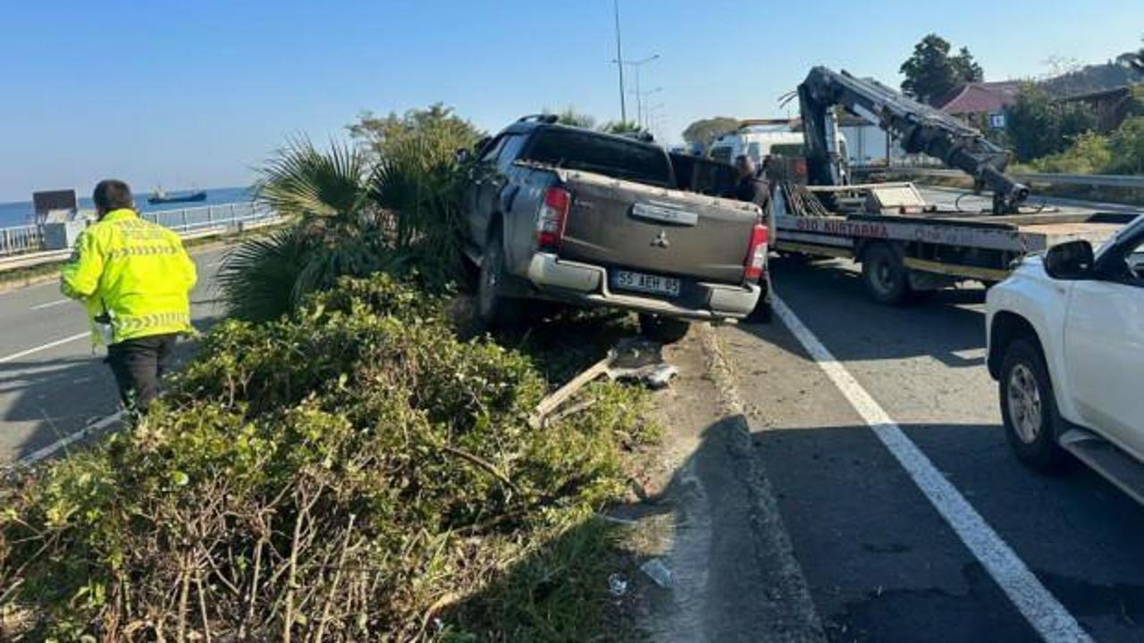 Rize’de otomobil direğe çarptı: 2 yaralı