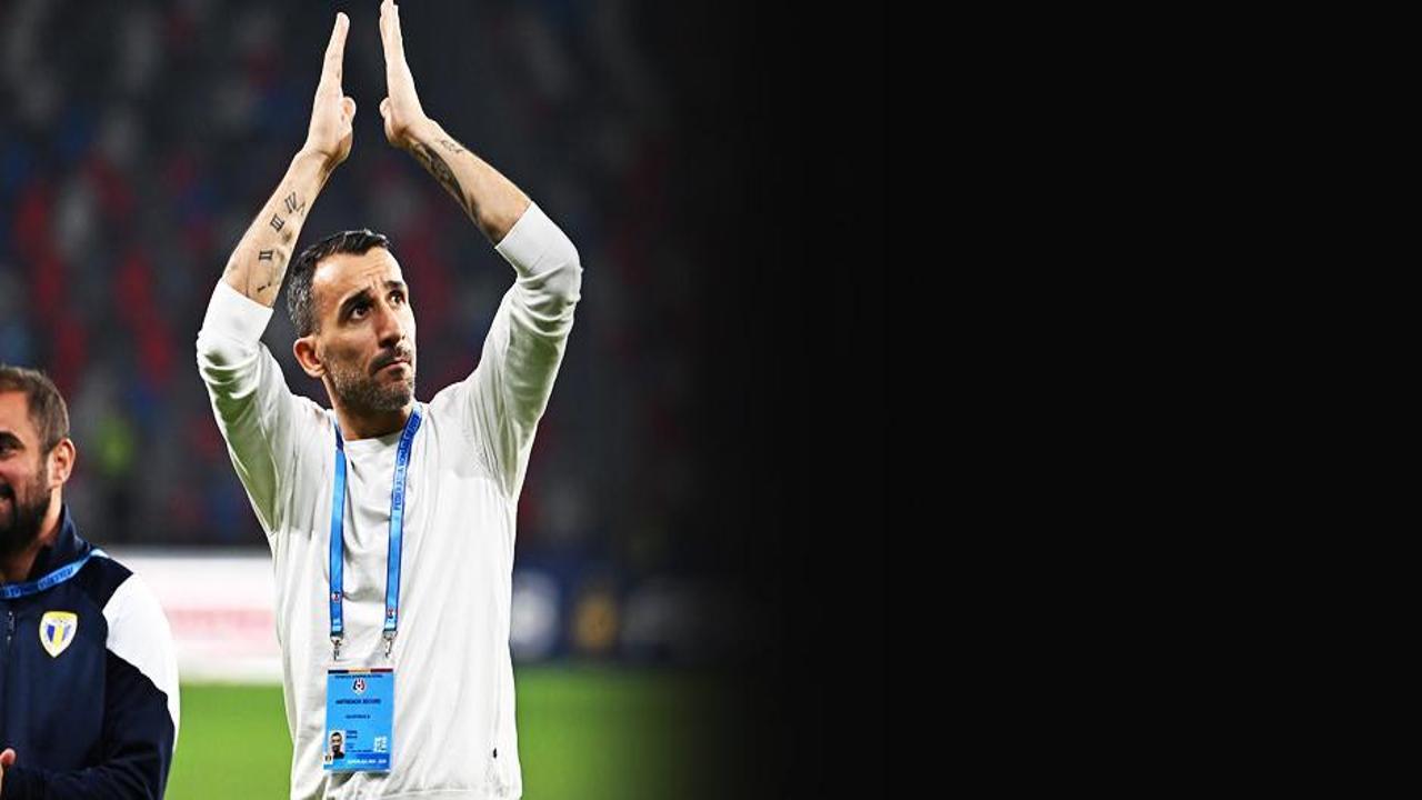 Romanya'da tribünlerde Mehmet Topal tezahüratları