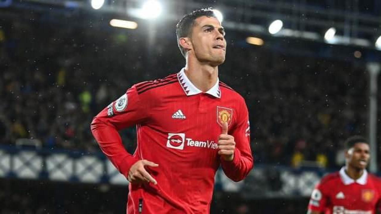 Ronaldo 700. golünü attı! Manchester United 2 golle kazandı