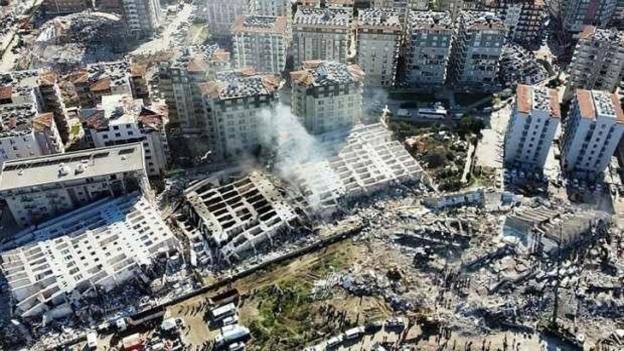 Rönesans'ın yurt dışındaki ortağı için kırmızı bülten talebi!