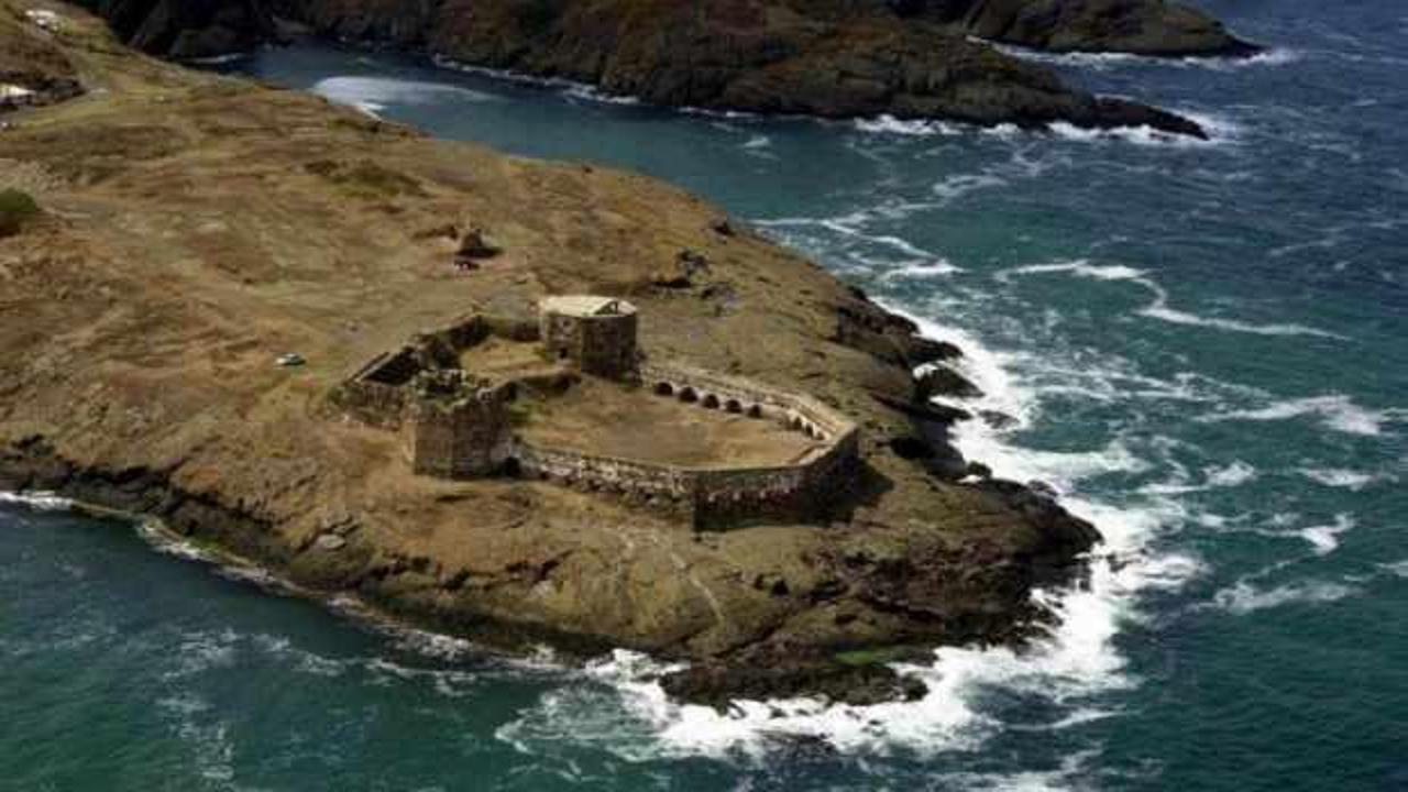 Rumeli Feneri Kalesi'nde sessiz restorasyon! O sorular cevap bekliyor