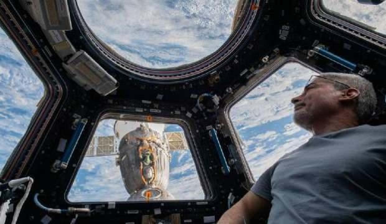 Rusya, Amerikalı astronotu Dünya'ya geri getirecek mi?
