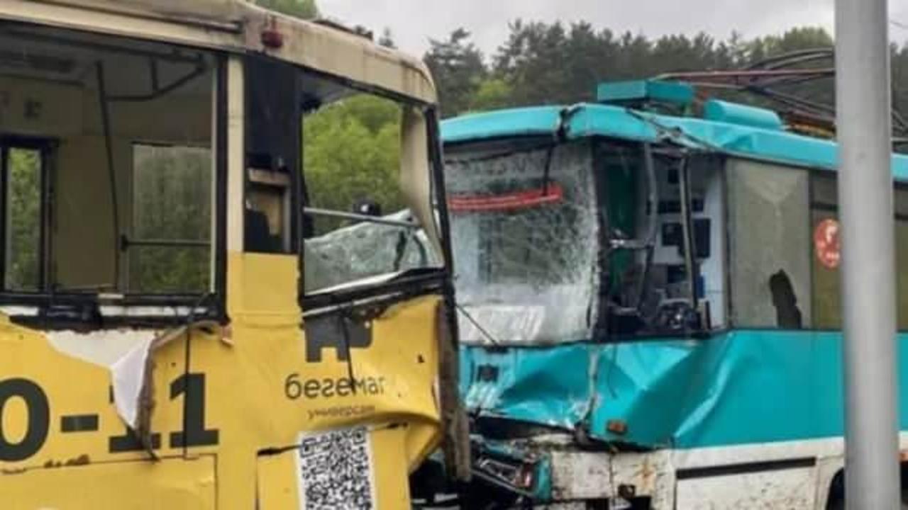 Rusya'da can pazarı: Freni boşalan troleybüs dehşet saçtı