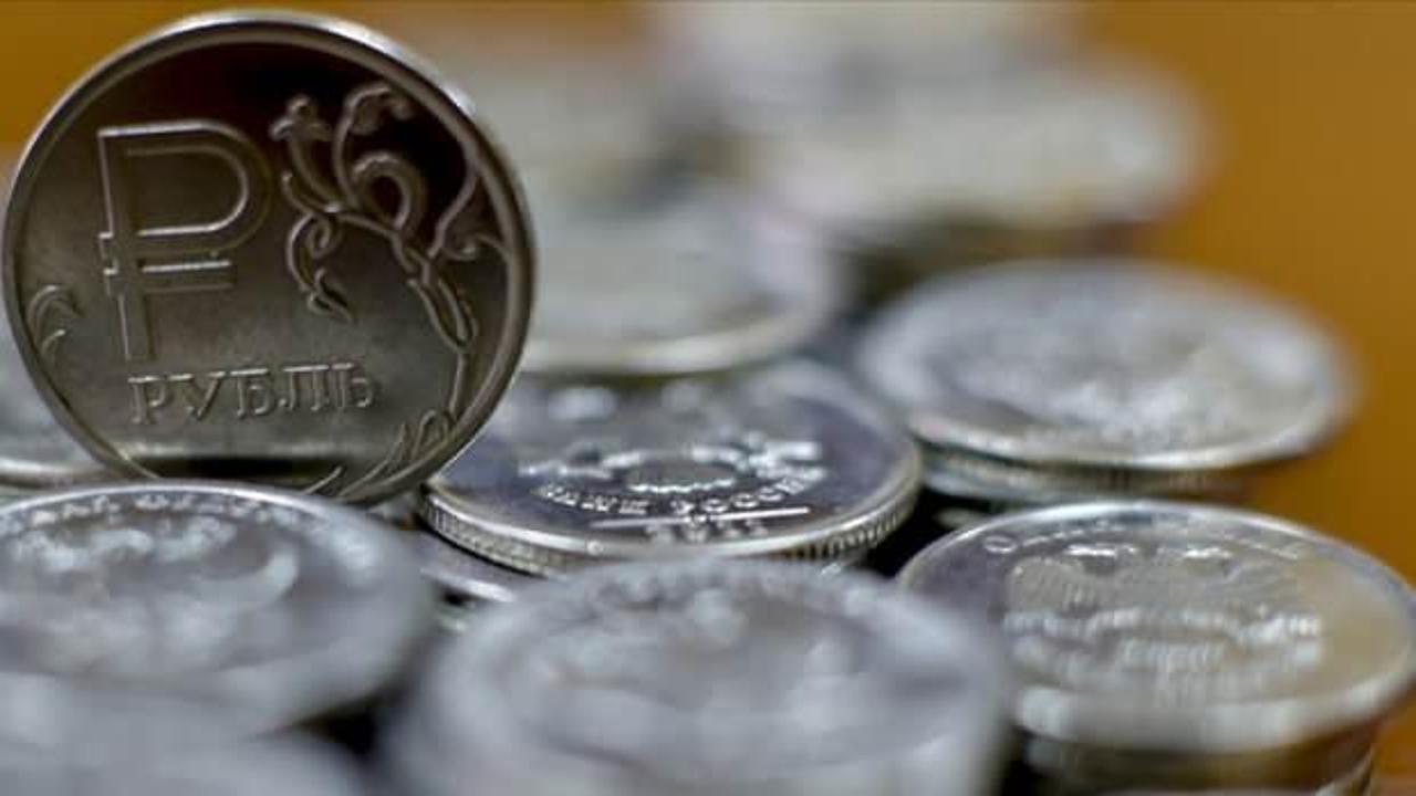 Rusya'nın ithalatında rublenin payı rekor düzeye çıktı
