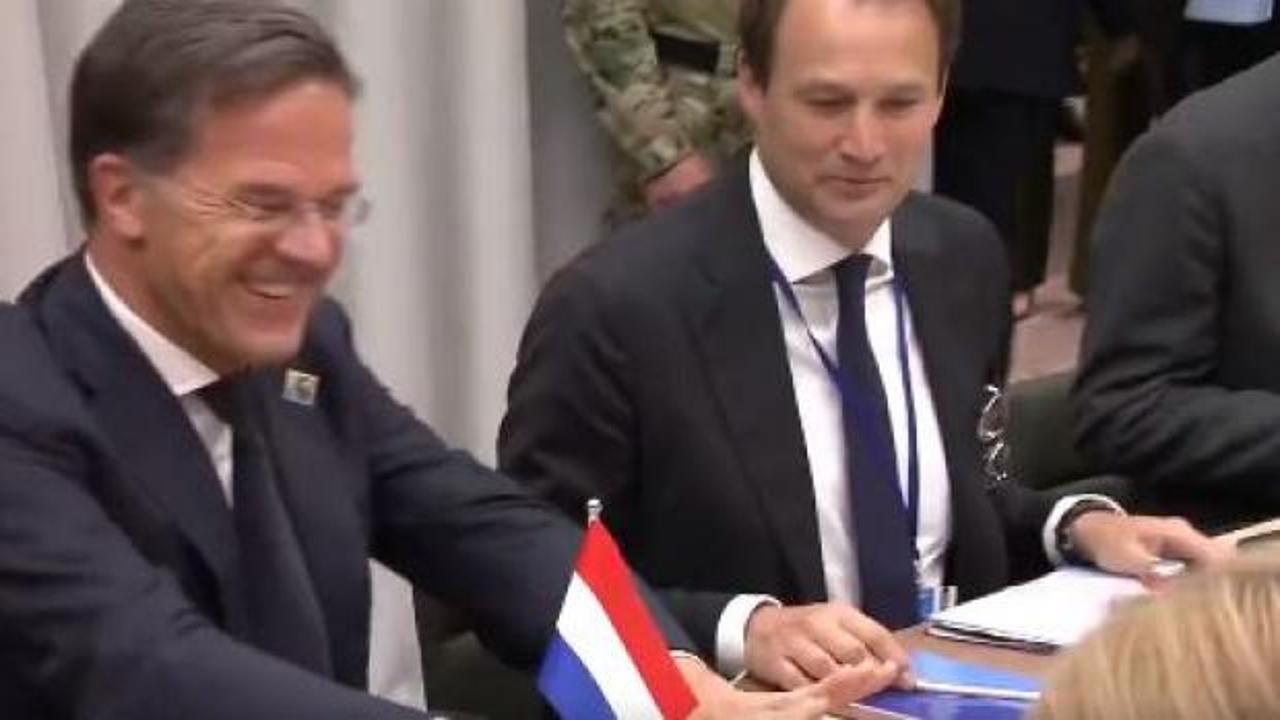 Rutte ve Zelenski'nin kahve diyaloğu sosyal medyada gündem oldu