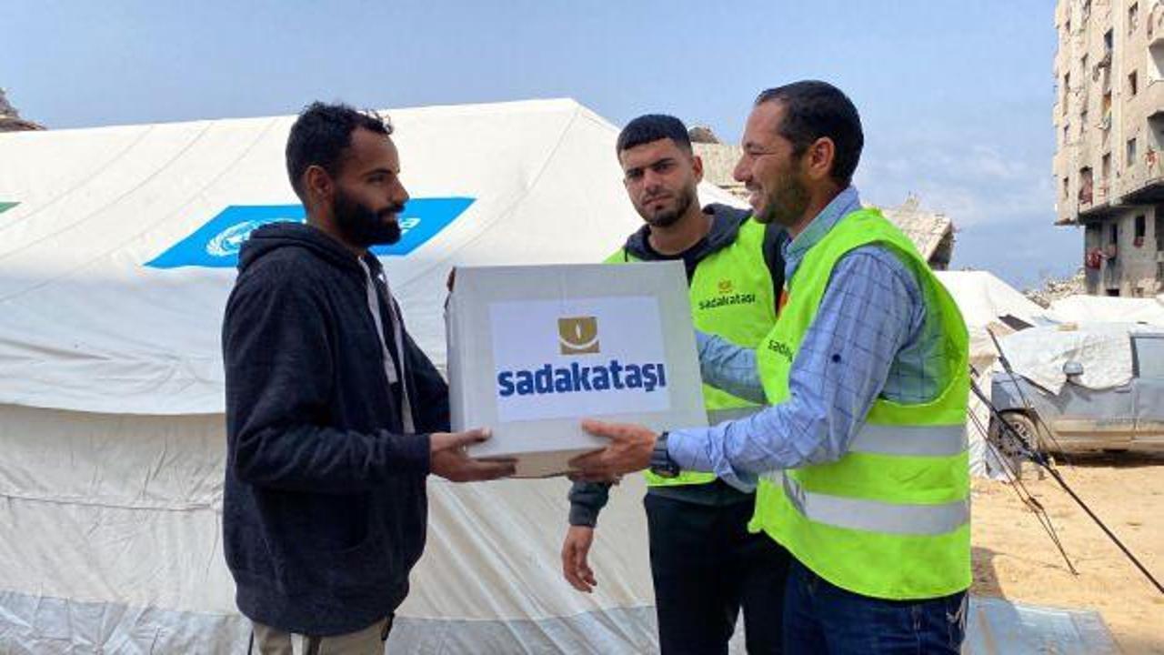 Sadakataşı Gazze’ye yardım konvoyu ulaştırdı