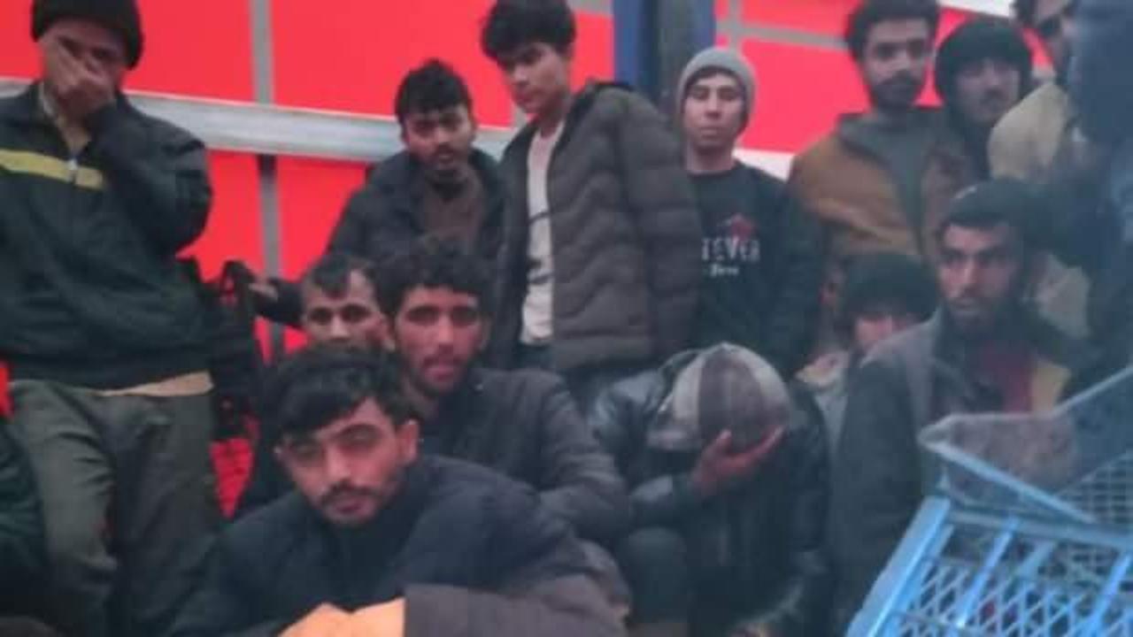 Sakarya'da tır dolusu düzensiz göçmen yakalandı: Sürücü tutuklandı