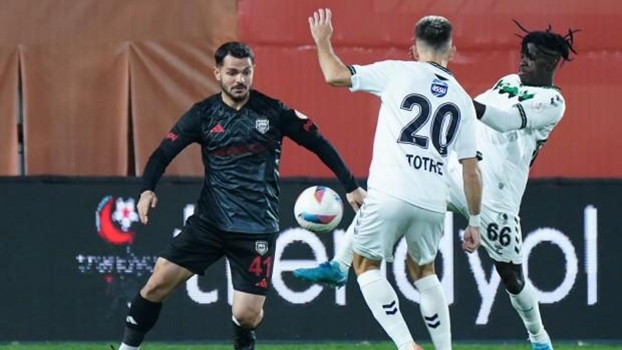 Sakaryaspor, İstanbul'da 3 golle yıkıldı