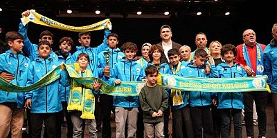 SANAT VE SPOR ALANINDA ÜNLÜ İSİMLERİ BULUŞTURAN PANEL ATAŞEHİR'DE DÜZENLENDİ