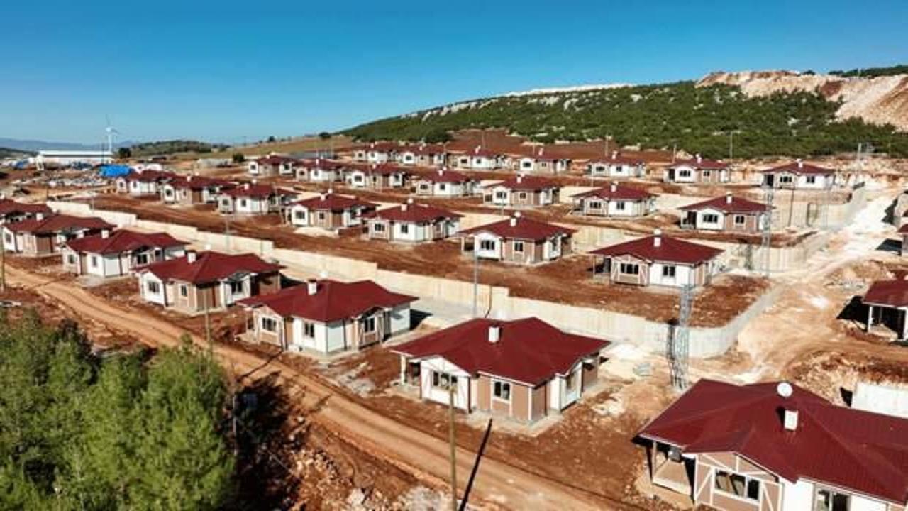 Şanlıurfa'da yeni evlerine kavuşan depremzede aileler artık güvende