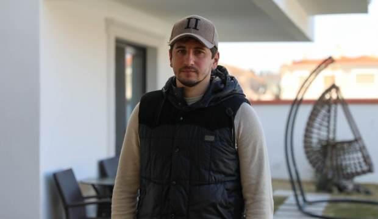 Savaştan kaçarken Manisa'da kaza yaptı