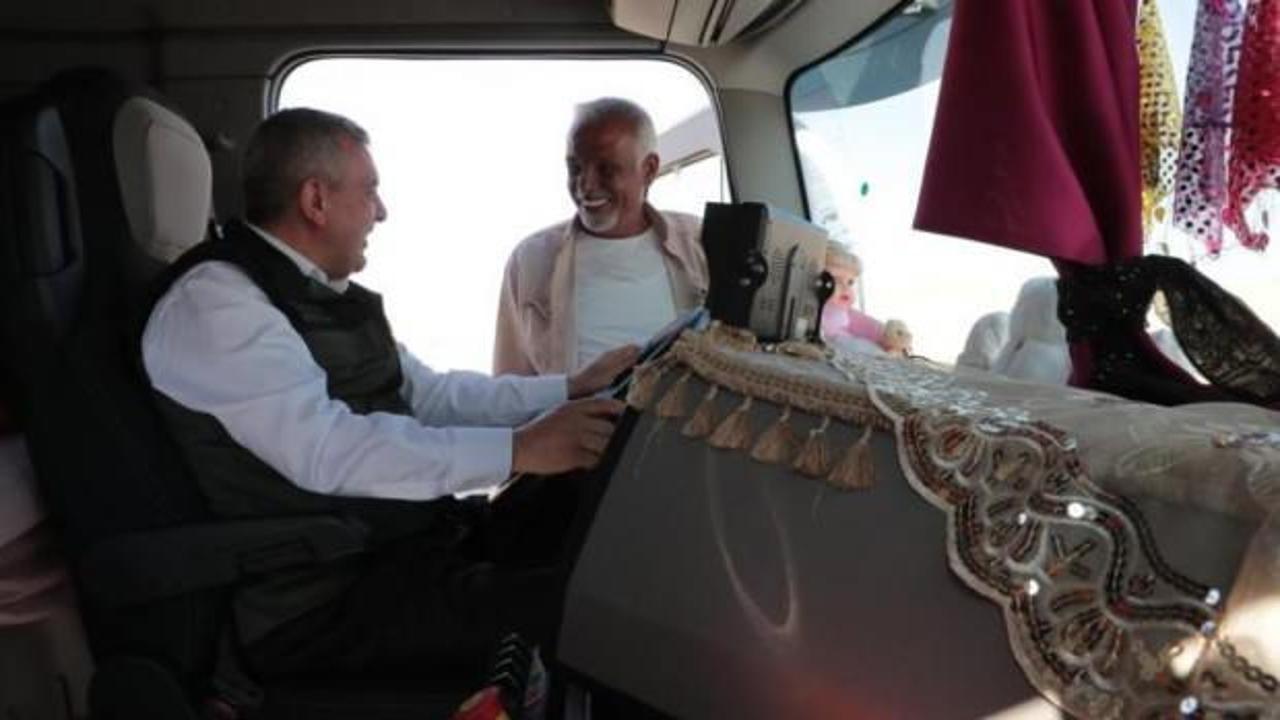 Şehir merkezinde 750 araçla gövde gösterisi