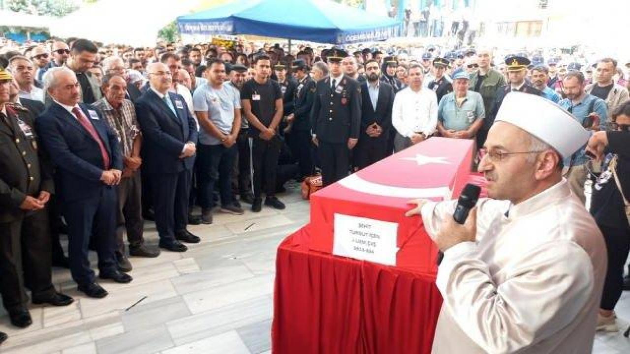 Şehit Uzman Çavuş Turgut İçen'e memleketi İzmir'de son görev