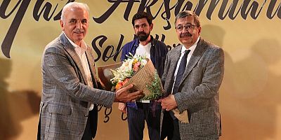 SERDAR TUNCER İLE HAYATİ İNANÇ, ‘YAZ AKŞAMLARI SOHBETLERİ’NDE ÜMRANİYELİLERLE BULUŞTU 