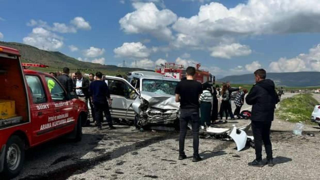 Siirt'te iki trafik kazası: 13 yaralı