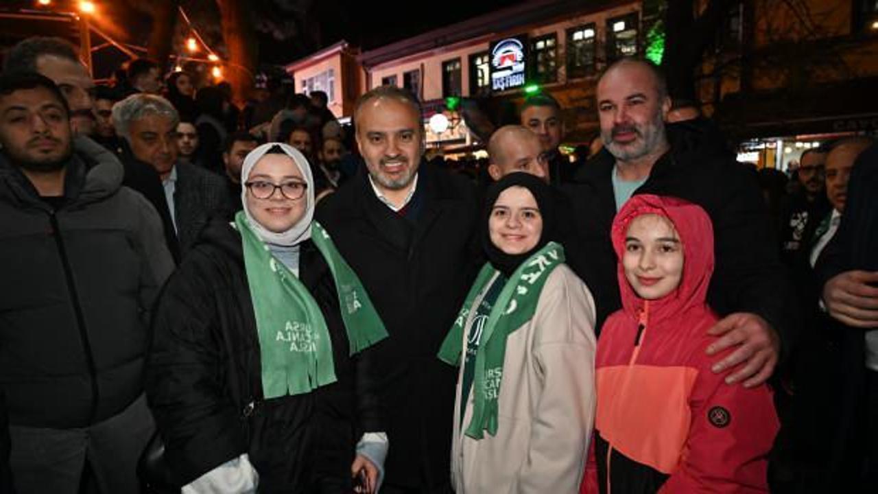 Simit ve tahanlı Başkan Aktaş’tan, çaylar Varank’tan