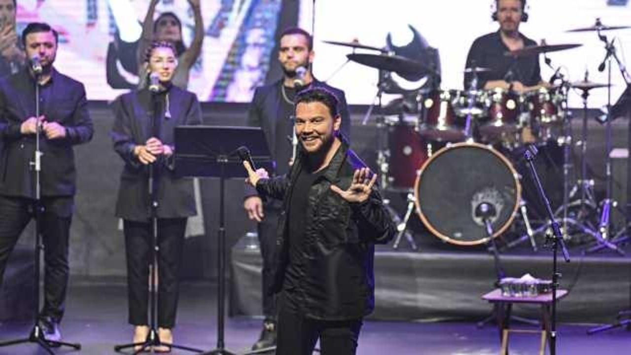 Sinan Akçıl, Cumhurbaşkanlığı Beştepe Millet Kongre ve Kültür Merkezi'nde konser verdi