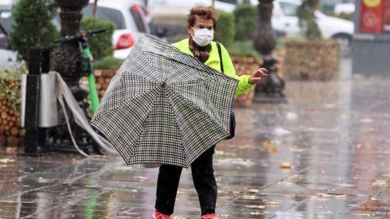 Şırnak'ta şiddetli yağış: Okullar tatil edildi