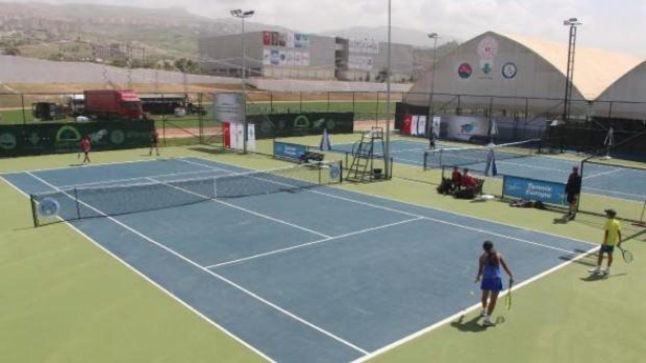 Şırnak'ta Uluslararası Cudi Cup tenis turnuvası başladı