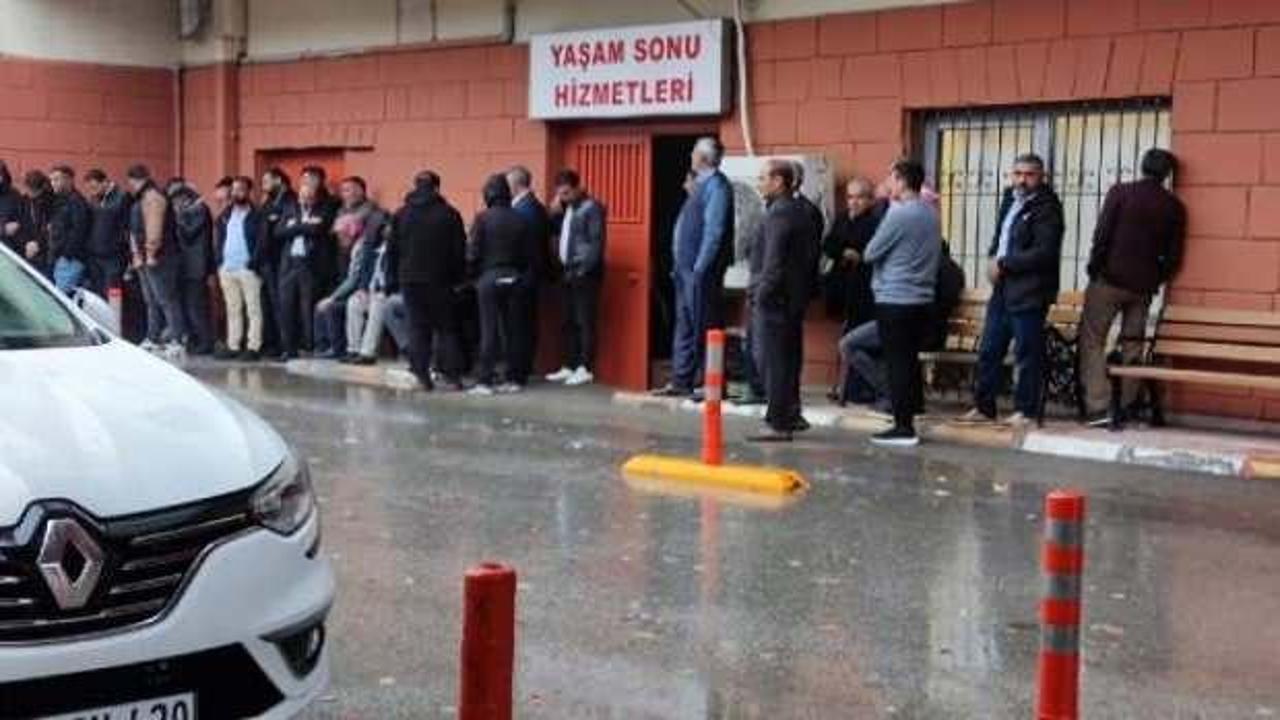Şırnak'ta yakıt tankeri, şarampole devrildi; 2 ölü