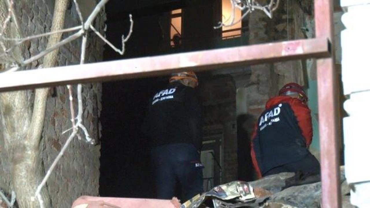 Şişli'de 2 katlı binada meydana gelen kısmi çökme korkuttu