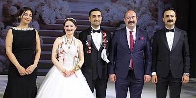 Siyaset ve İş Dünyası Bu Düğünde Buluştu: Uzunok Ailesinin Mutlu Günü