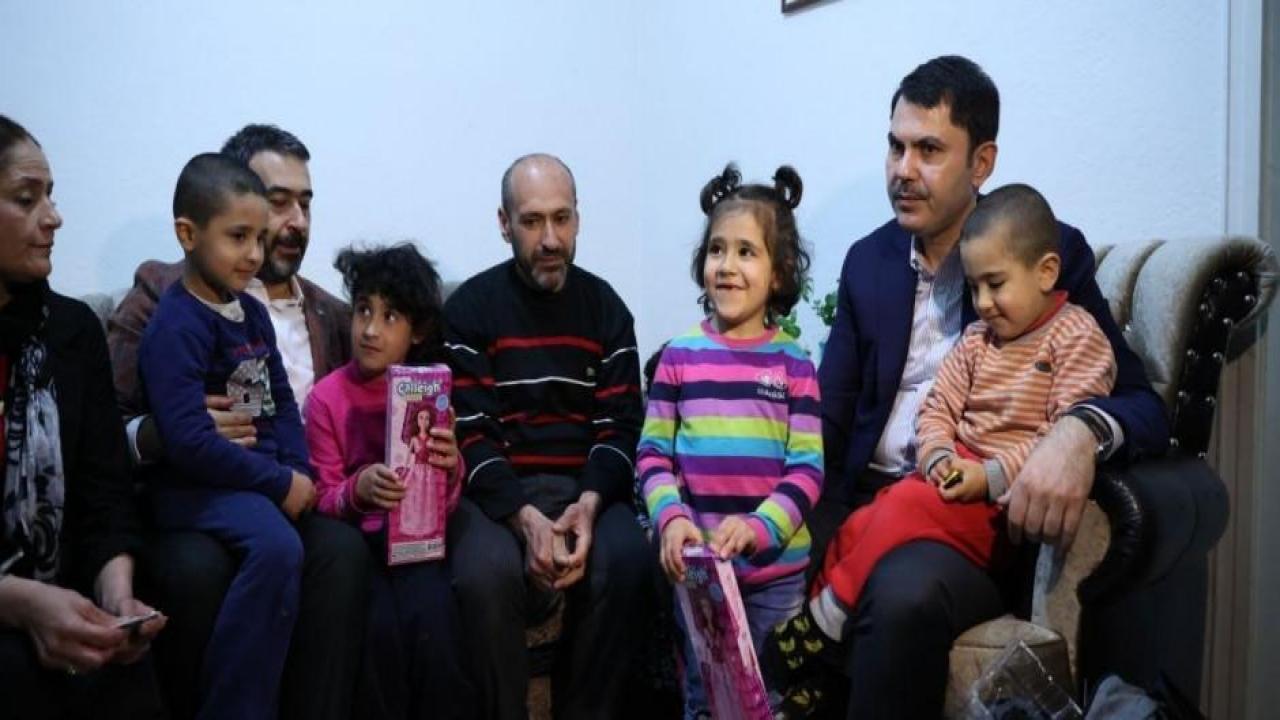 Skolyoz hastası Elif’in tedavi sürecine Bakan Kurum’dan destek