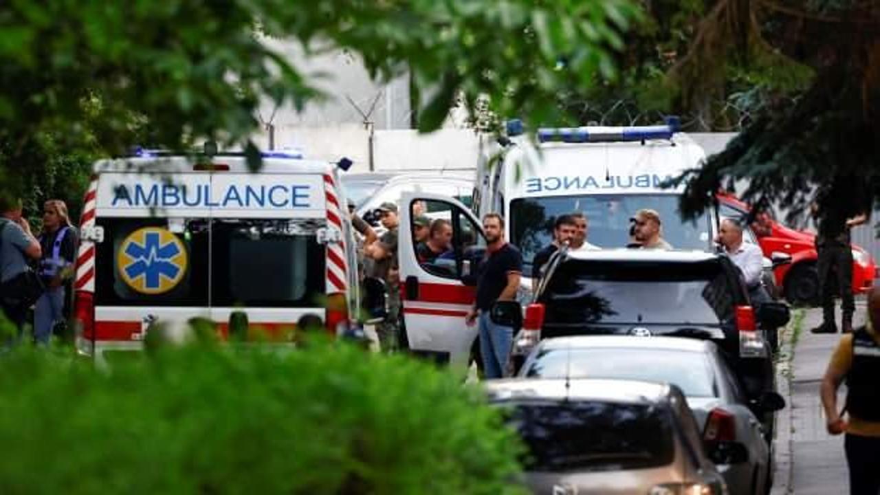 Son dakika: Kiev'de mahkeme salonunda patlama! Polis vatandaşlara çağrı yaptı