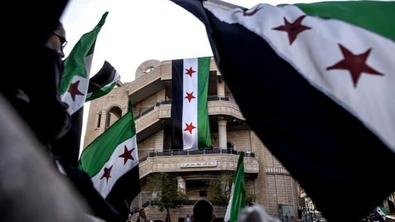 Son dakika: Suriye'den son dakika anayasa kararı! Yeni hükümet resmen ilan etti