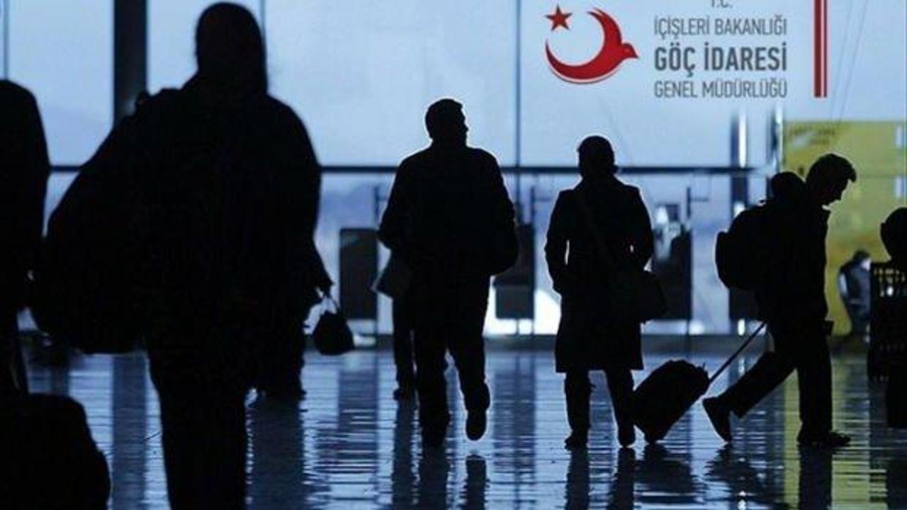 Son yalanları: Sığınmacılar Göç İdaresi'nde sıra beklemesin diye noterlerle anlaşıldı