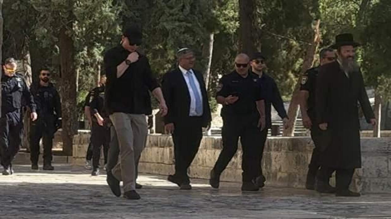Soykırımcı İsrailli bakanlar Mescid-i Aksa'ya baskın düzenledi: ABD'den 