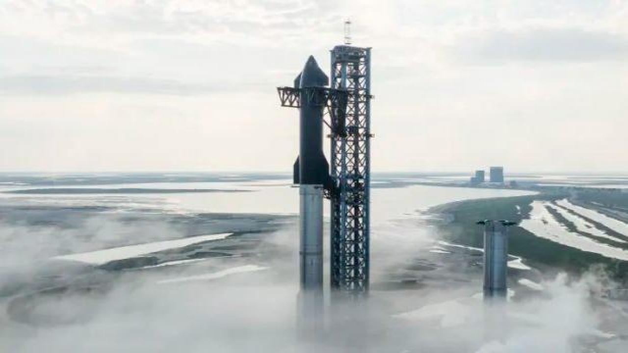 SpaceX'te heyecanlı bekleyiş... Dünyanın en büyük roketi bugün fırlatılıyor!
