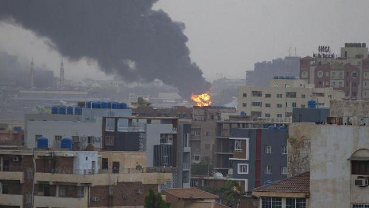 Sudan Savunma Bakanlığı, emekli askeri personeli silahlanmaya çağırdı