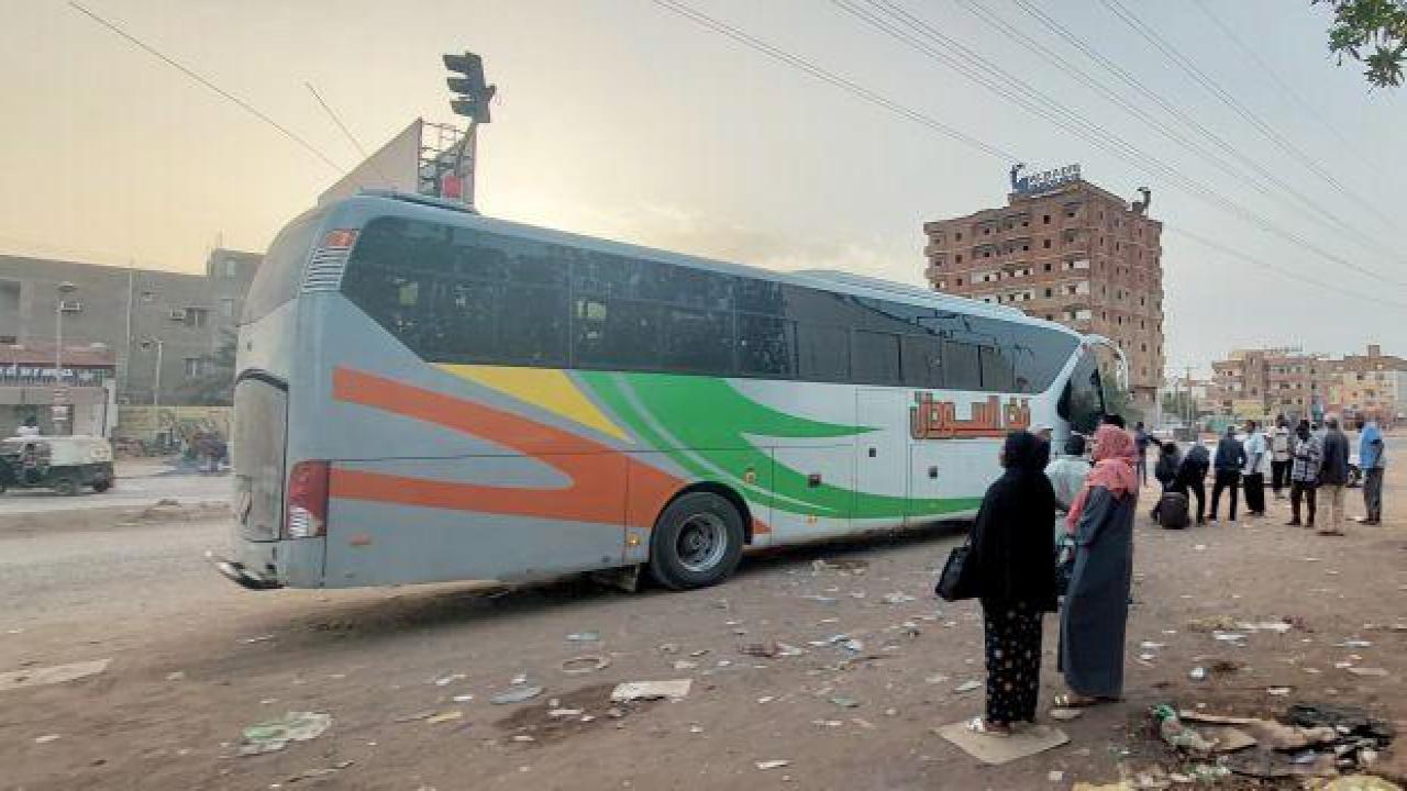 Sudan'da milyonlarca insan çatışmaların ortasında mahsur kaldı