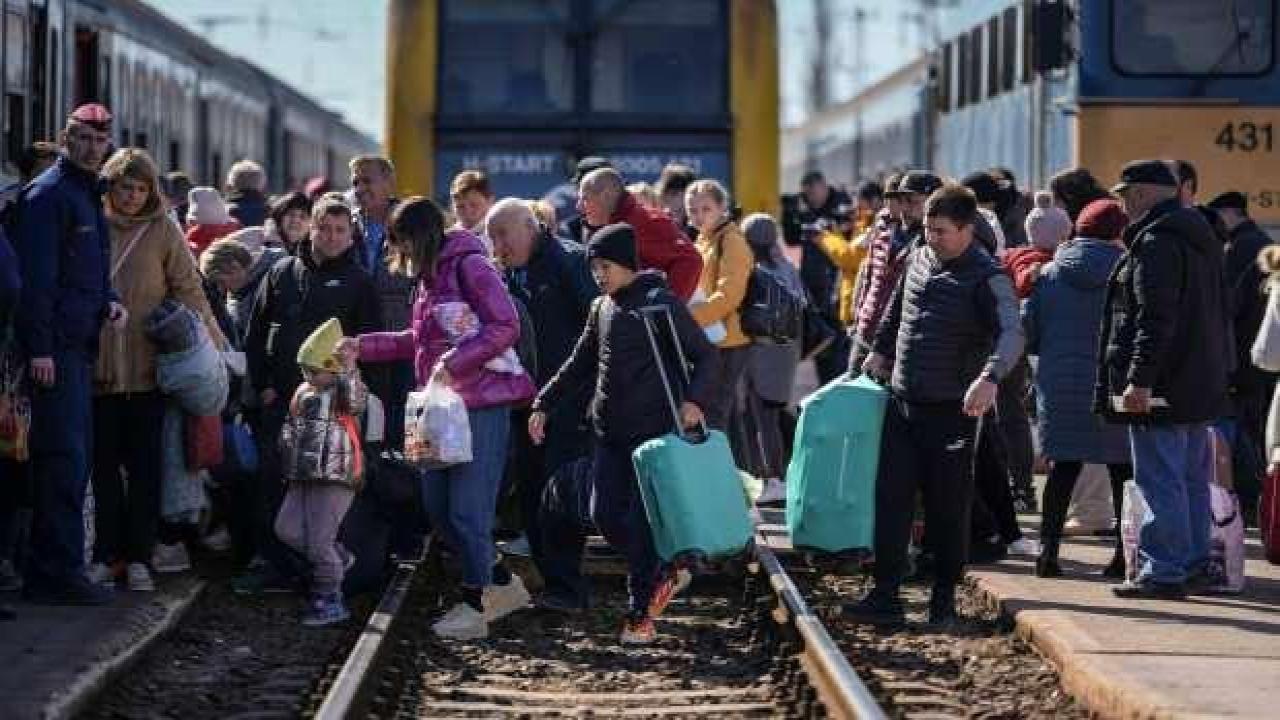 Suriyeliye kapanan sınır Ukraynalılara açıldı!