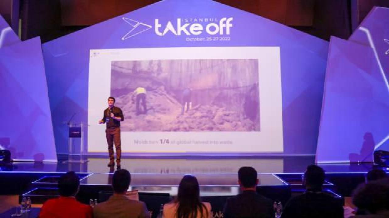 Take Off İstanbul” Uluslararası Girişim Zirvesi ikinci gününde hız kesmeden devam ediyor