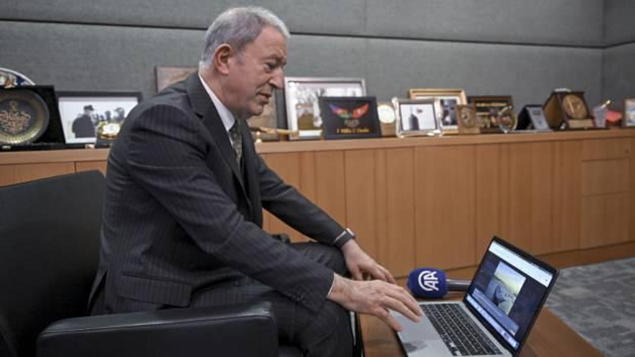 TBMM Milli Savunma Komisyonu Başkanı Akar, AA'nın 'Yılın Kareleri' oylamasına katıldı