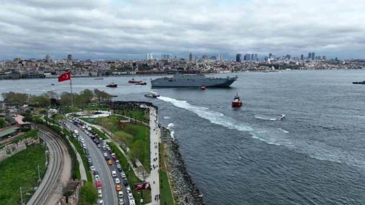 TCG ANADOLU, Sarayburnu'ndan hareket etti