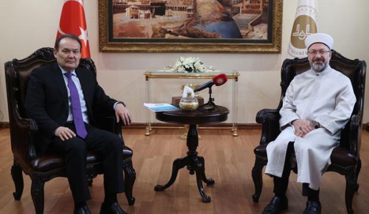 TDT Genel Sekreteri Amreyev, Diyanet İşleri Başkanı Erbaş'ı ziyaret etti