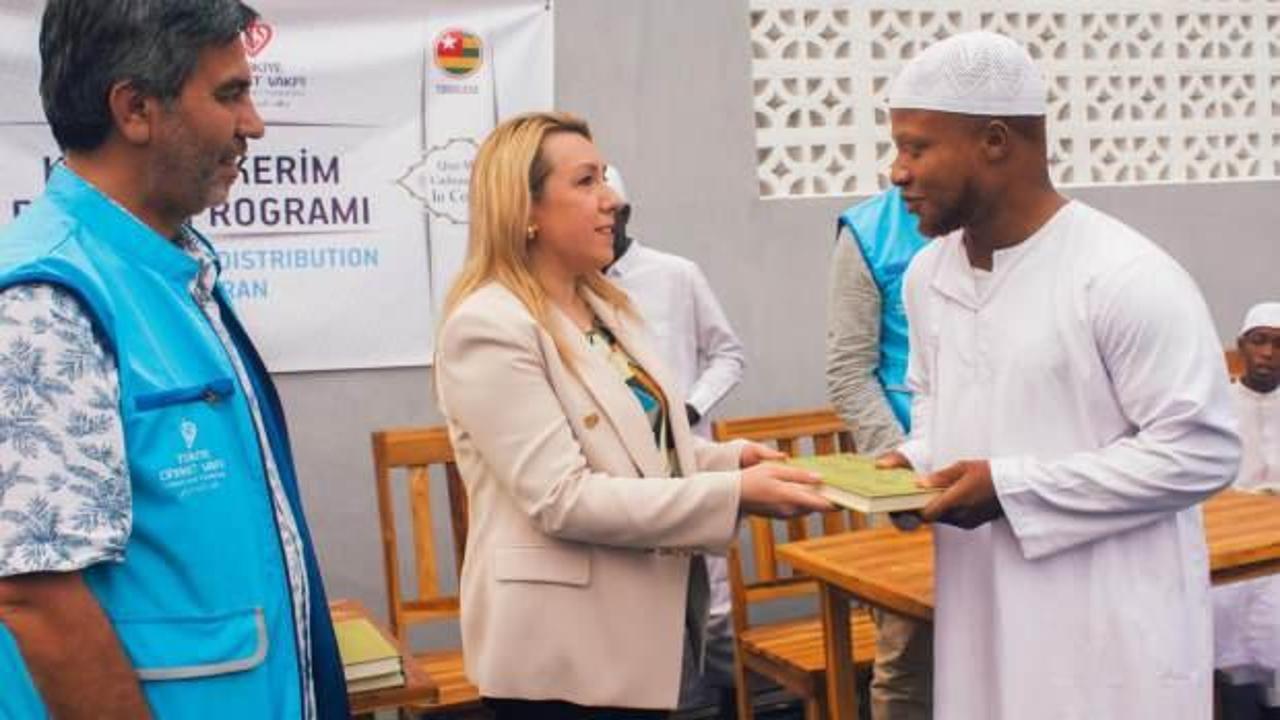 TDV kurban yardımlarını ulaştırdığı ihtiyaç sahiplerine Kur'an-ı Kerim hediye edecek
