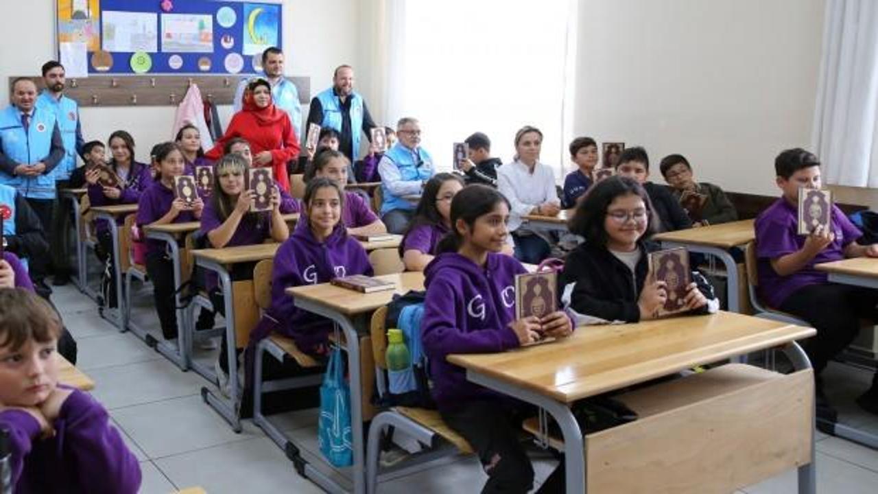 TDV öğrencilere Kur’an-ı Kerim hediye edecek