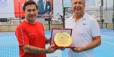 TEKERLEKLİ SANDALYE 100. YIL TENİS TURNUVASI HEYECANI