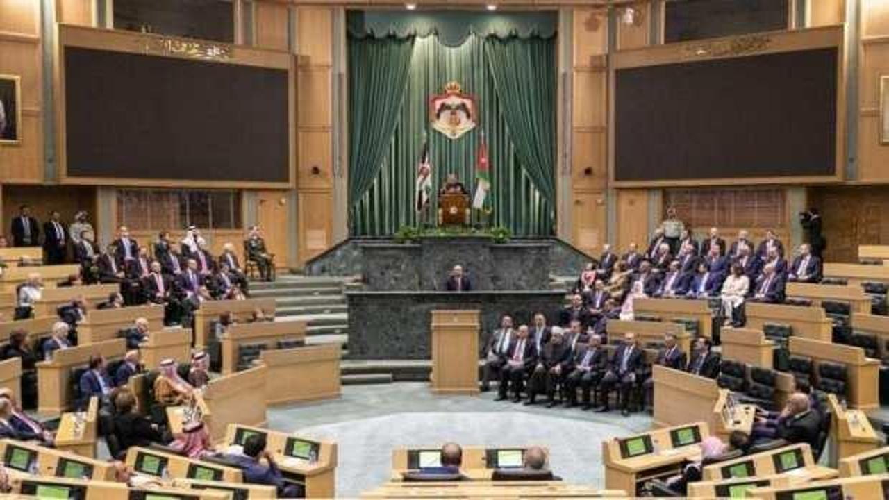 Temsilciler Meclisi feshedildi!
