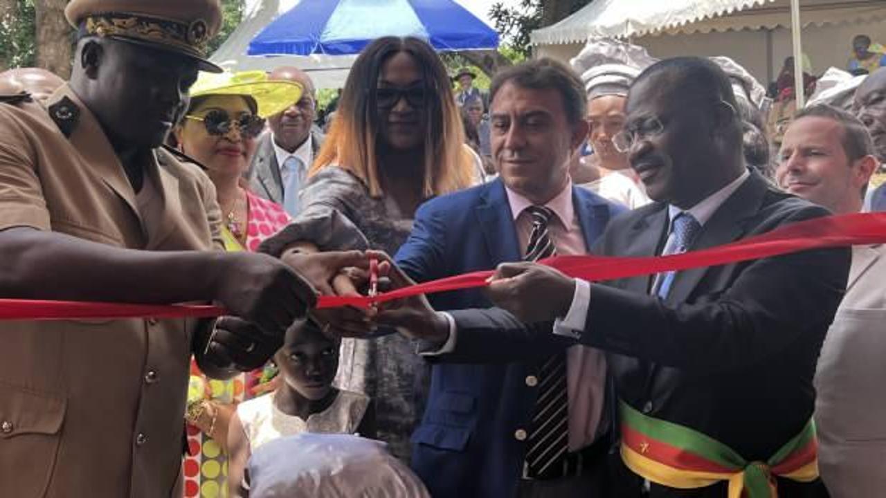 TİKA, Kamerun'da El Sanatları Merkezi ve Kadın Evi inşa etti
