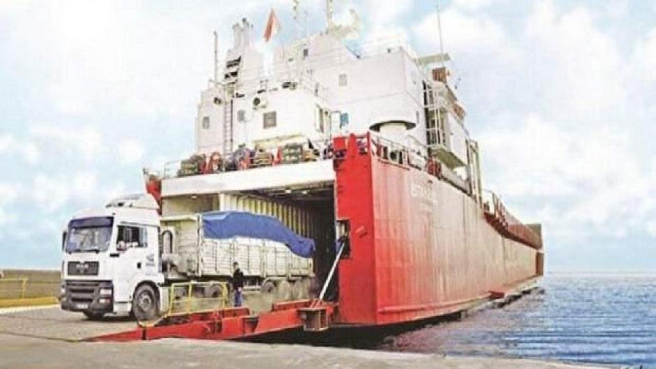 TIR’lar sınırı gemilerle aşacak
