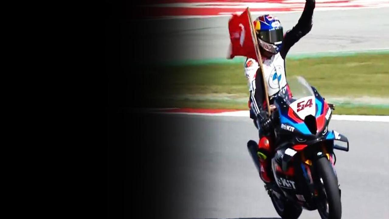 Toprak Razgatlıoğlu dünya şampiyonluğu için pistte!